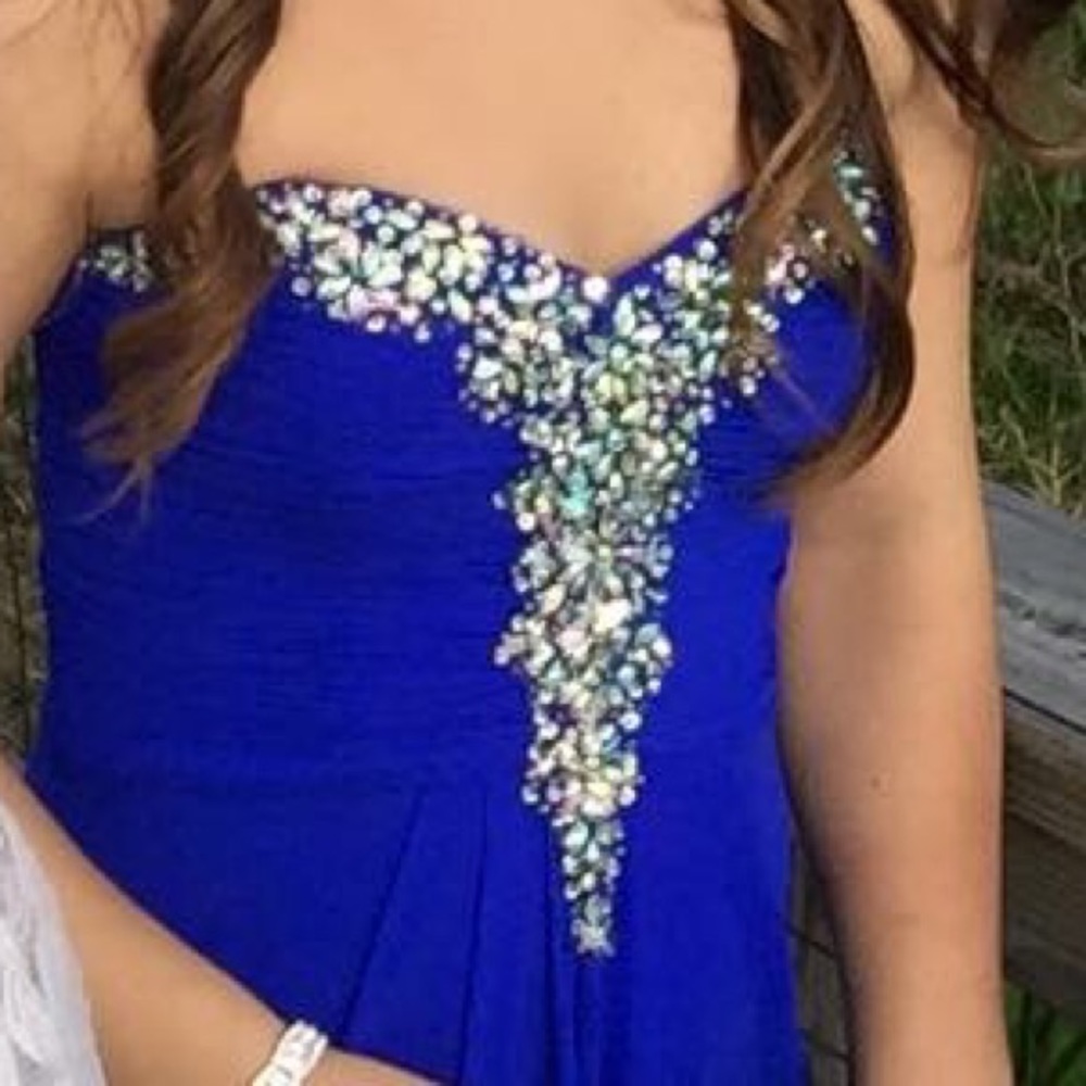 old prom dress and it needs to find a new home